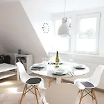 Geschmackvoll eingerichtete Ferienwohnung für 2 Personen, verspricht Entspannung pur.
