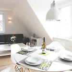 Geschmackvoll eingerichtete Ferienwohnung für 2 Personen, verspricht Entspannung pur.